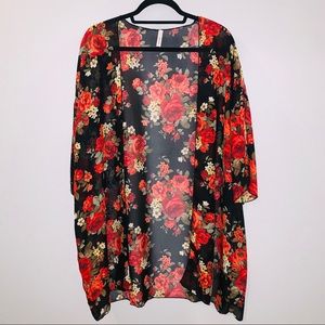 Emetla Plus Size Red Floral Kimono
